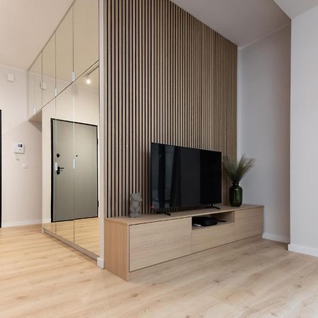 Flatbook - City Center Apartments Granaria กดัญสก์ ภายนอก รูปภาพ